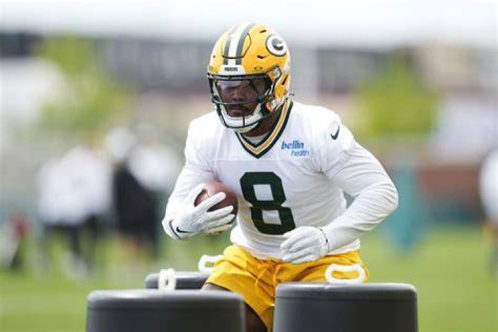 Introducing Josh Jacobs Jr.: The Legacy Continues