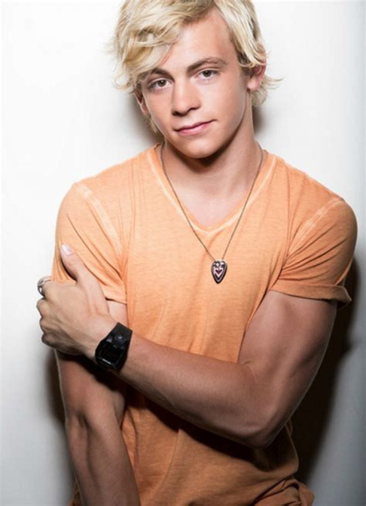 Ross Lynch Height Weight Body Stats Age Family Facts